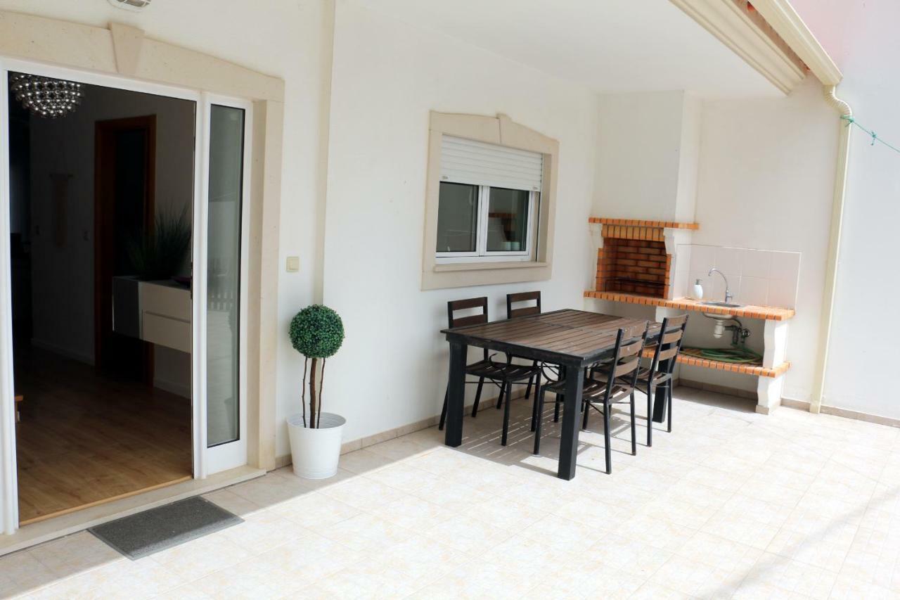 Alice'S House Villa Назаре Екстериор снимка